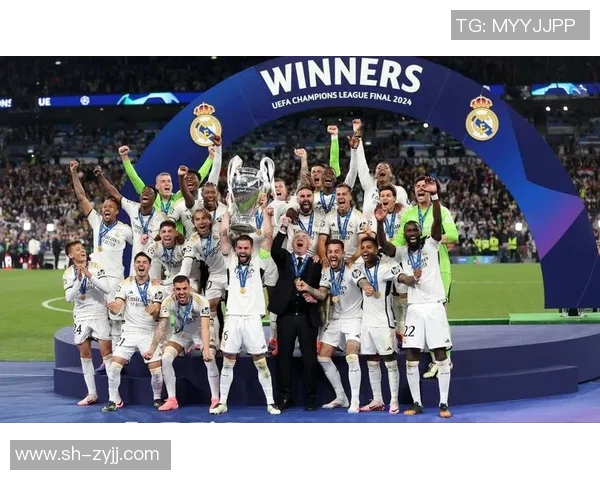 中国元老与皇马对决精彩视频回顾揭示足球历史的辉煌与传奇 中国元老与皇马对决精彩视频回顾揭示足球历史的辉煌与传奇