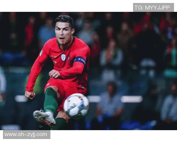 足球明星球员冲突背后的真相与影响解析,揭示体育精神的挑战与机遇 足球明星球员冲突背后的真相与影响解析,揭示体育精神的挑战与机遇