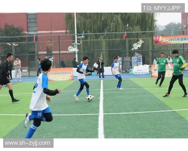 足球明星校园卡助力年轻球员梦想成真开启校园足球新篇章 足球明星校园卡助力年轻球员梦想成真开启校园足球新篇章